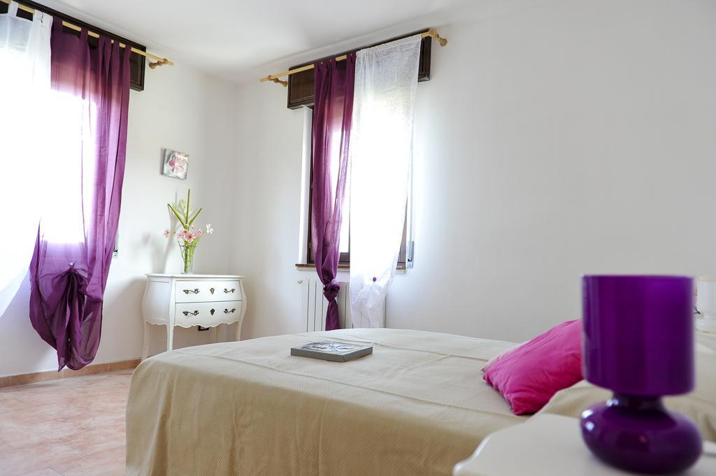Aleanna Appartamenti Nocera Umbra Pokoj fotografie