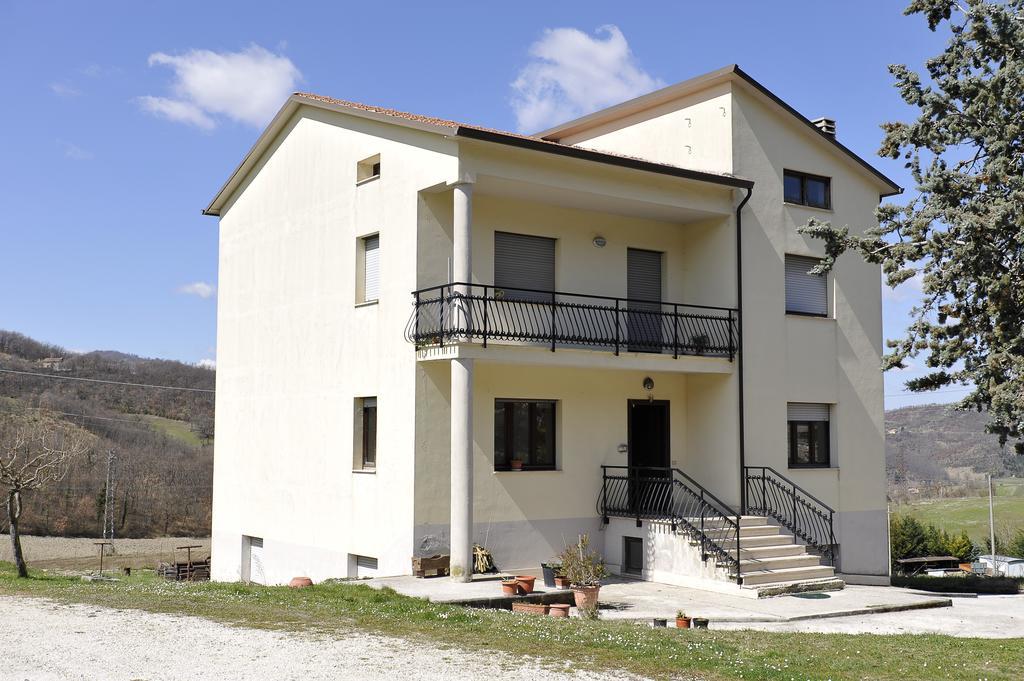 Aleanna Appartamenti Nocera Umbra Pokoj fotografie